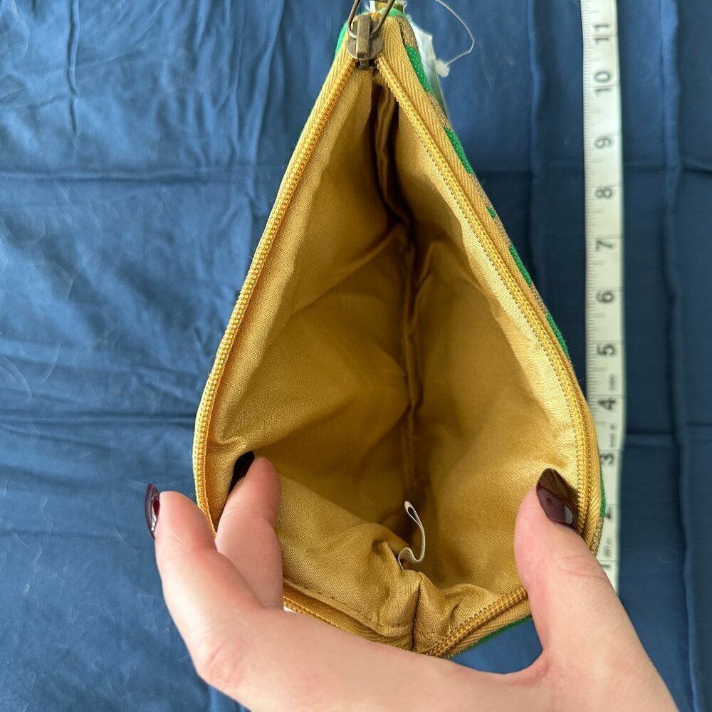 NWT Zipper Pouch - Picture 2 of 4